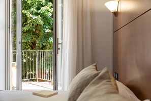 In-room safe, desk, blackout curtains, soundproofing - Best Western Le Bristol (Le Puy-en-Velay)