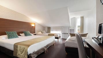 Family Room (for 4) | In-room safe, desk, blackout drapes, soundproofing