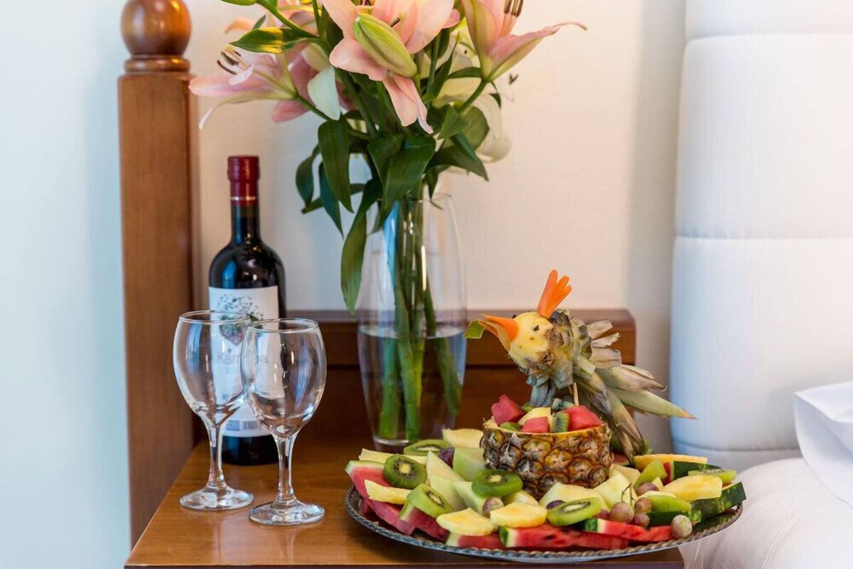Superior Double Room | Room service - dining