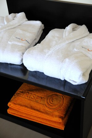 Ilmaiset hygieniatuotteet, hiustenkuivaaja