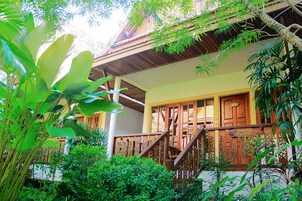 디럭스 트윈룸 | 정원 전망