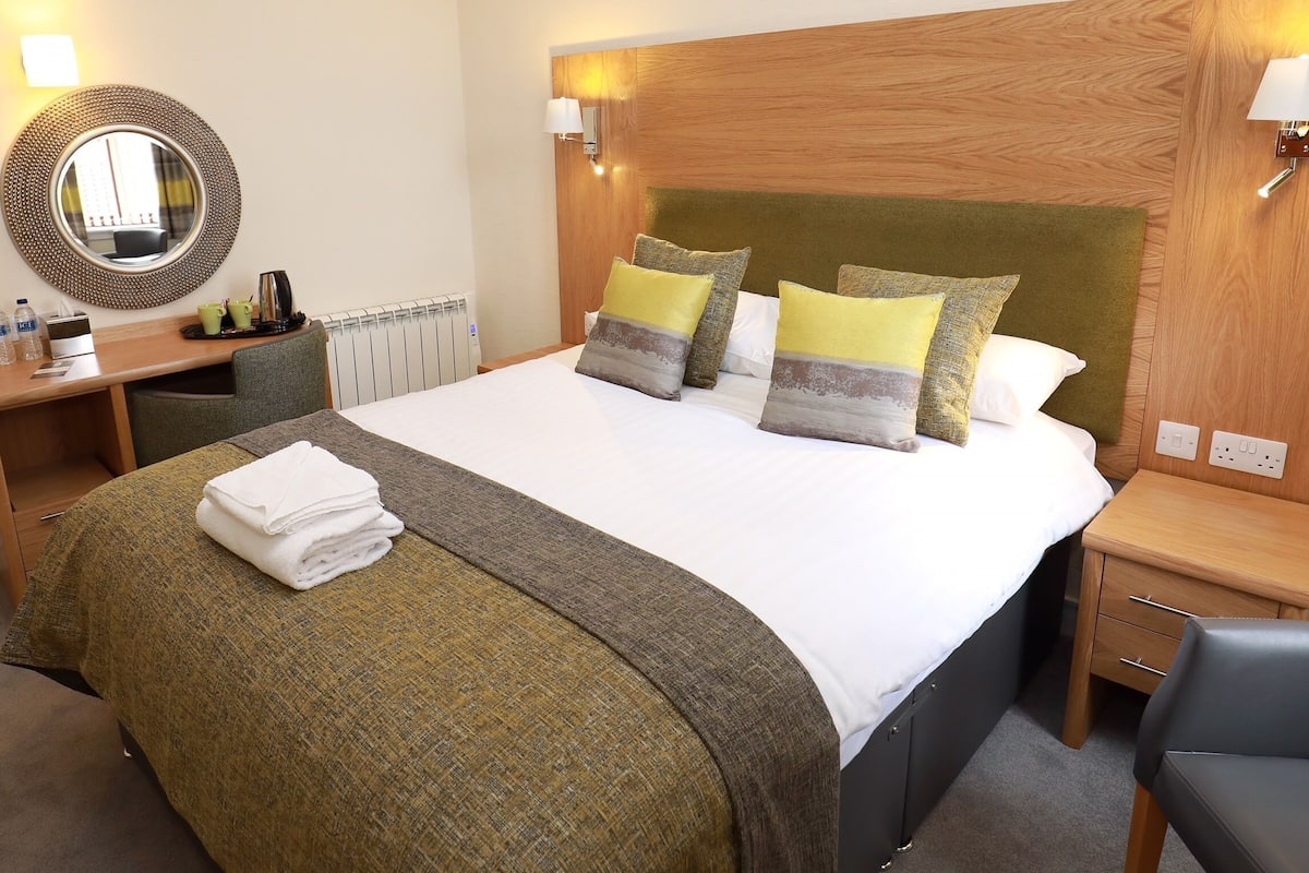 double room, ensuite