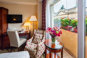 Down duvets, minibar, in-room safe, individually decorated