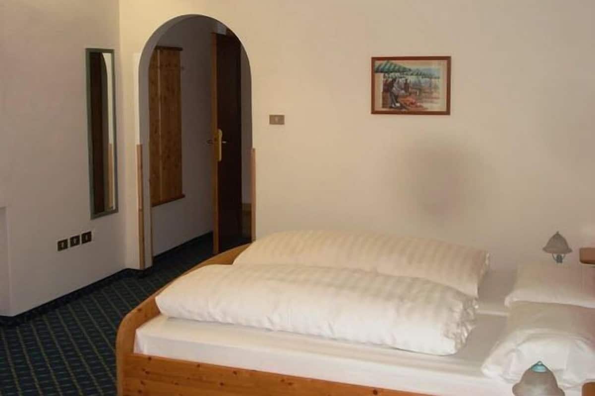 Triple Room | Rollaway beds (surcharge), WiFi (free)
