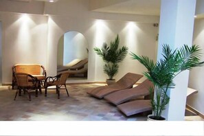 Sauna, bain à remous, hammam, massages