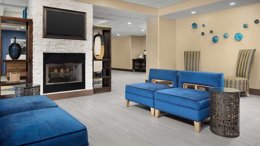 Hampton Inn Syracuse Clay