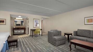 Hypo-allergenic bedding, in-room safe, desk, laptop workspace
