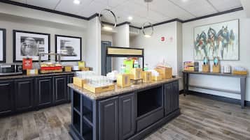 Colazione a buffet inclusa, servita tutte le mattine