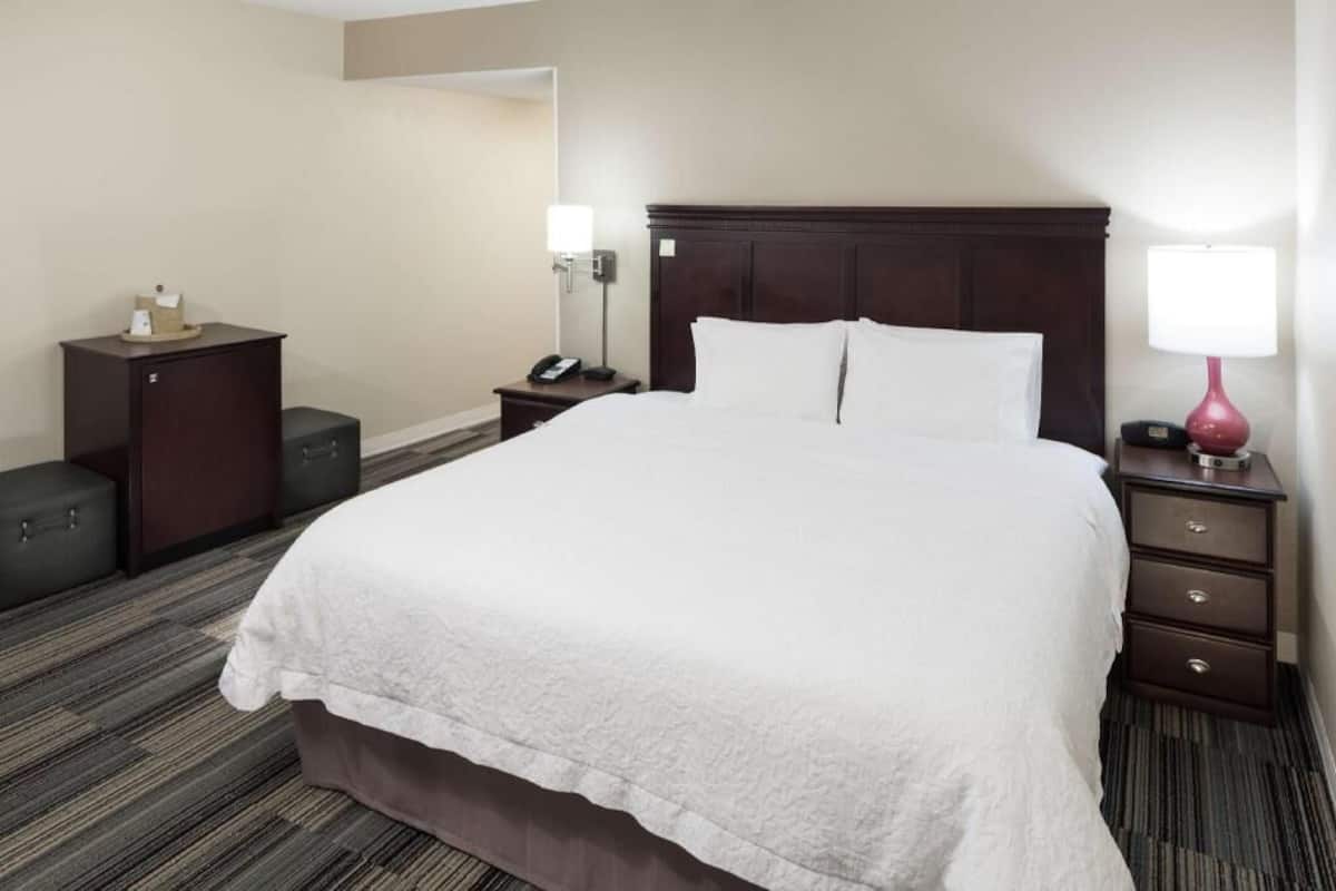 Hypo-allergenic bedding, in-room safe, desk, iron/ironing board