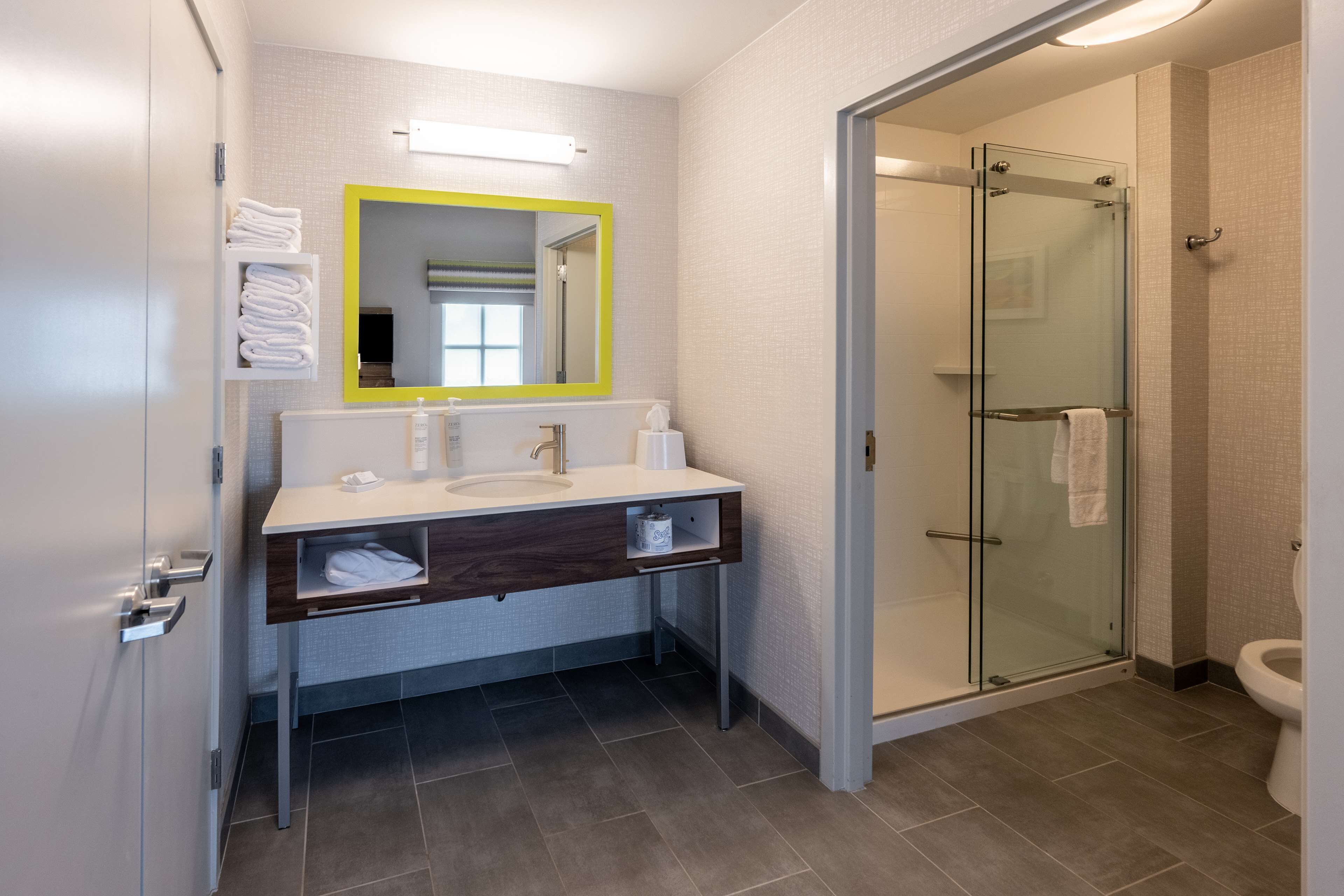 studio, 1 king bed, accessible (hearing) | bathroom shower