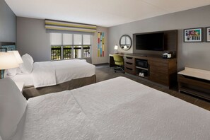 Caja de seguridad en la habitación y escritorio