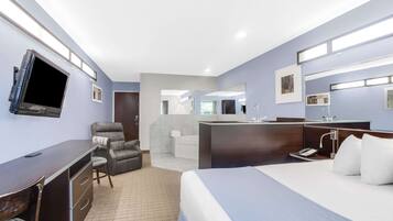 Ropa de cama de alta calidad, colchones con pillow-top y escritorio