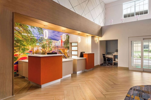 La Quinta Inn & Suites by Wyndham San Antonio N Stone Oak