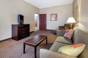 办公桌、笔记本电脑工作区、熨斗/熨衣板、免费 WiFi