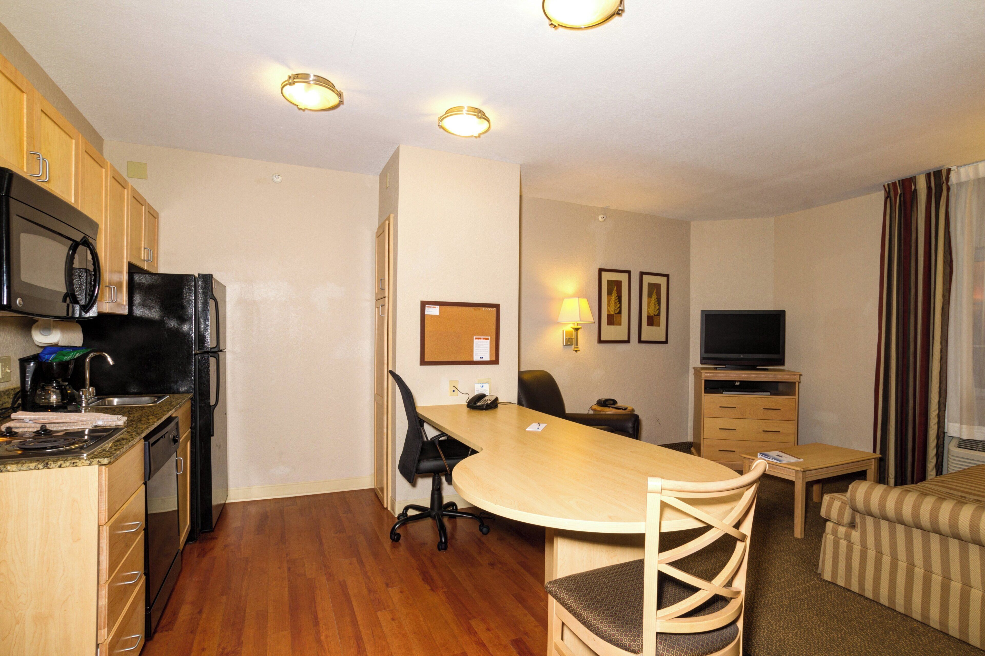 In-room safe, desk, iron/ironing board, WiFi (free)