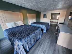 Room, 2 Queen Beds, Non Smoking | Iron/ironing board, free WiFi, alarm clocks - Americas Best Value Inn Longview (Longview)