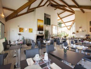 Restaurant - Golf Hotel Colvert (Levernois)