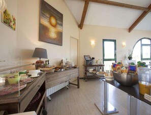 Dining - Golf Hotel Colvert (Levernois)