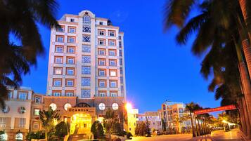 Fachada de la propiedad