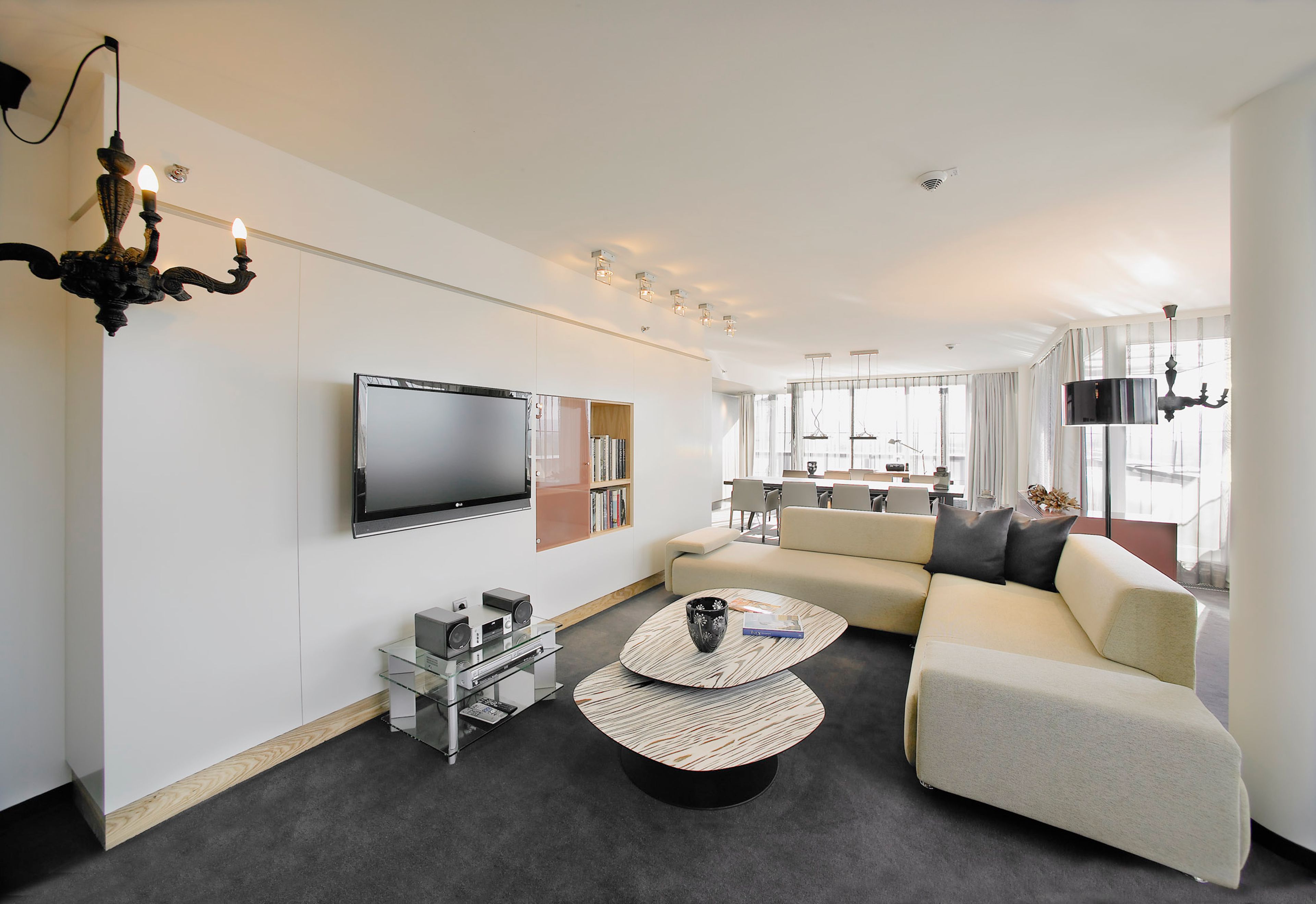 suite, 1 king bed (living area) | 1 bedroom, hypo-allergenic bedding, minibar, in-room safe