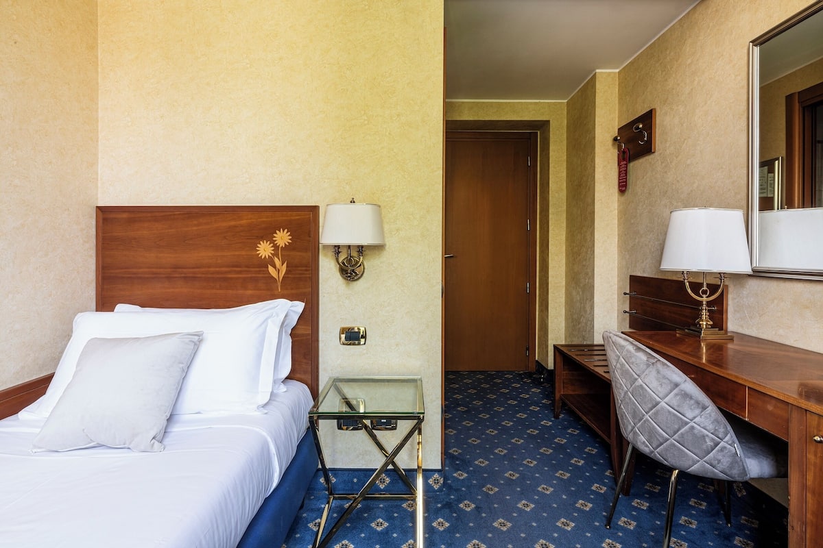Down duvets, minibar, in-room safe, desk