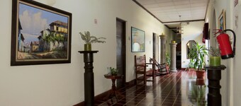 Hotel Villa Serena Flor Blanca