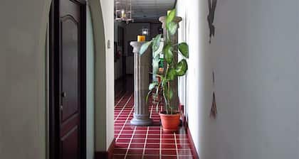 Hotel Villa Serena Flor Blanca
