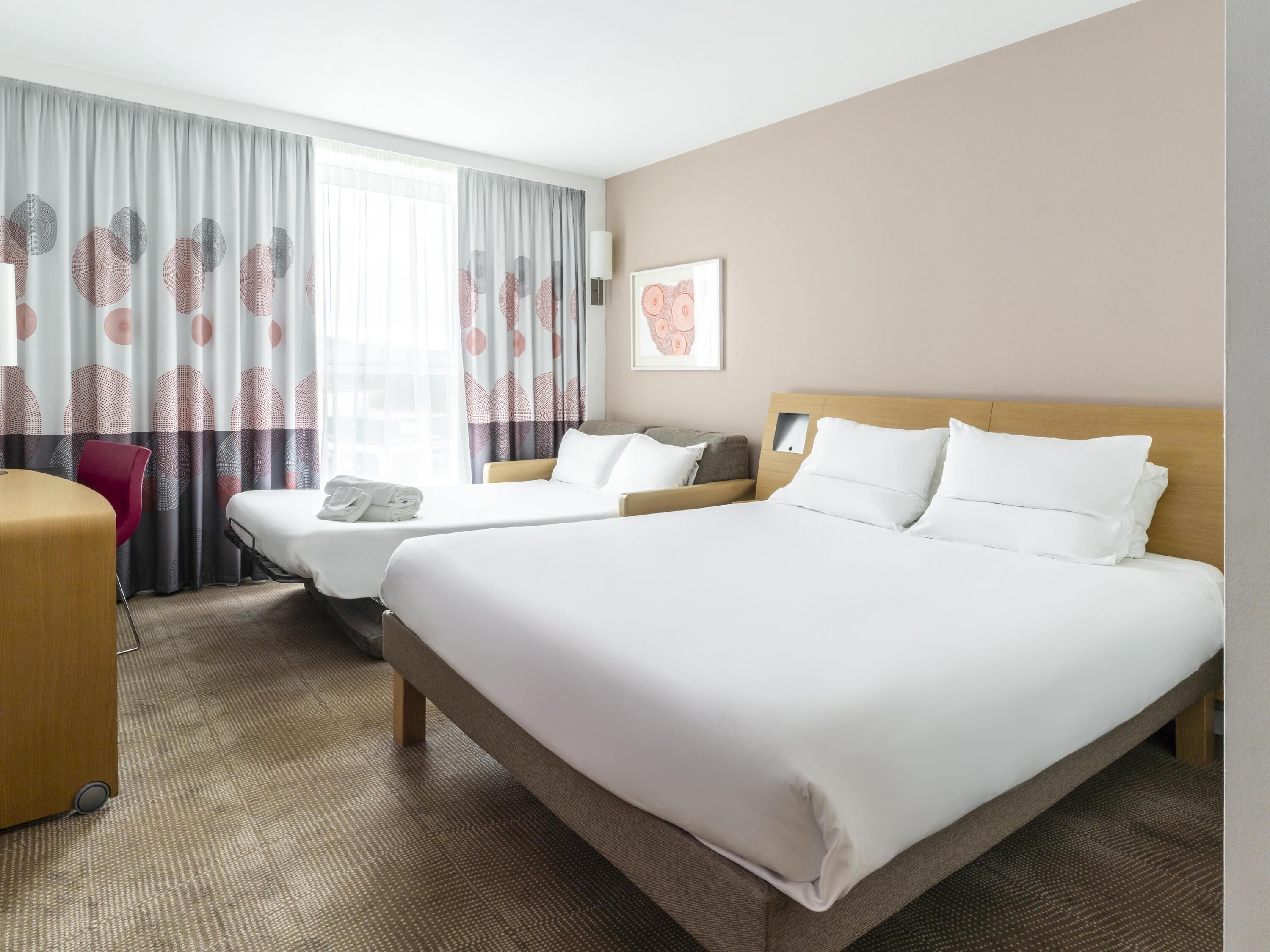 Premium bedding, minibar, in-room safe, desk