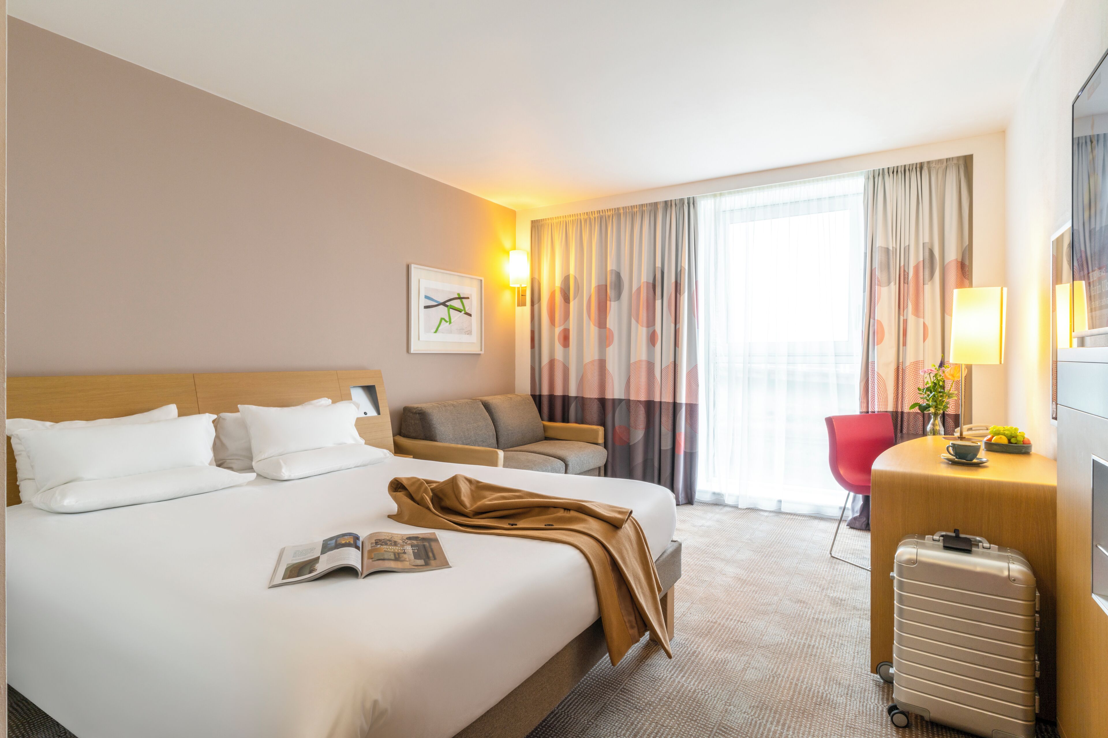 Premium bedding, minibar, in-room safe, desk