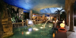 Indoor pool - Goethe Hotel Hangzhou (Hangzhou)