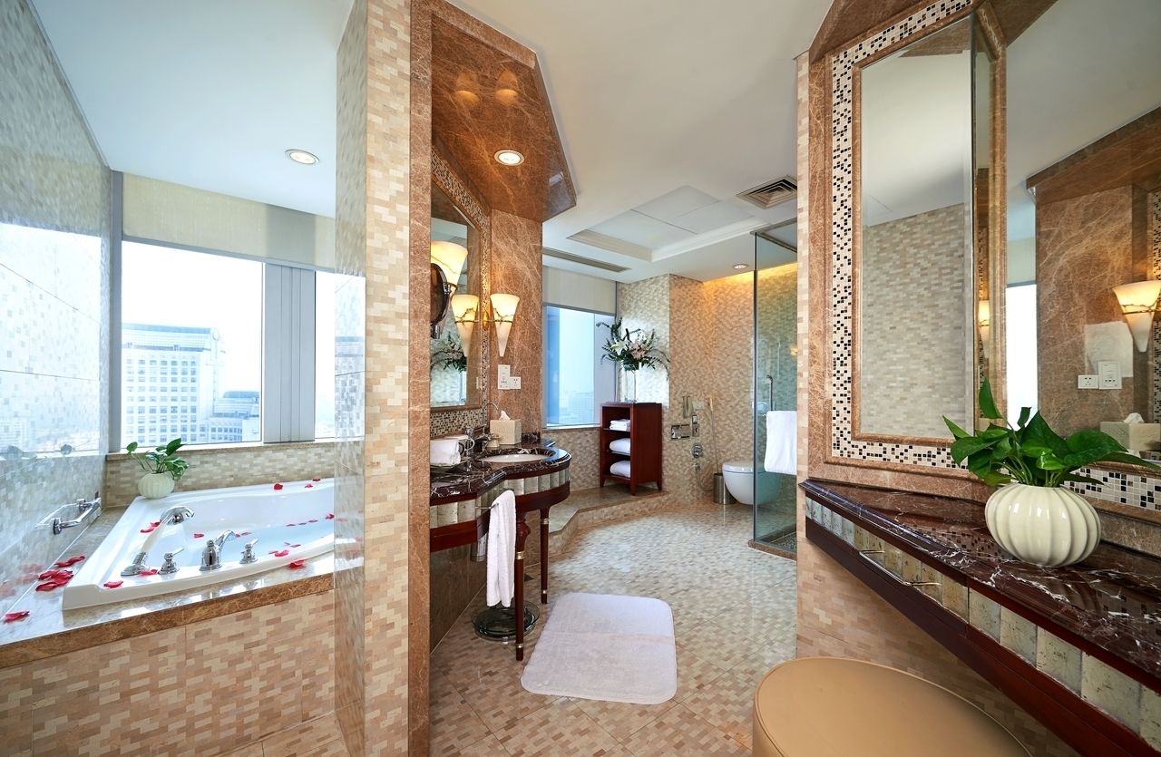 Camera Business, vista lago | Bagno | Asciugamani