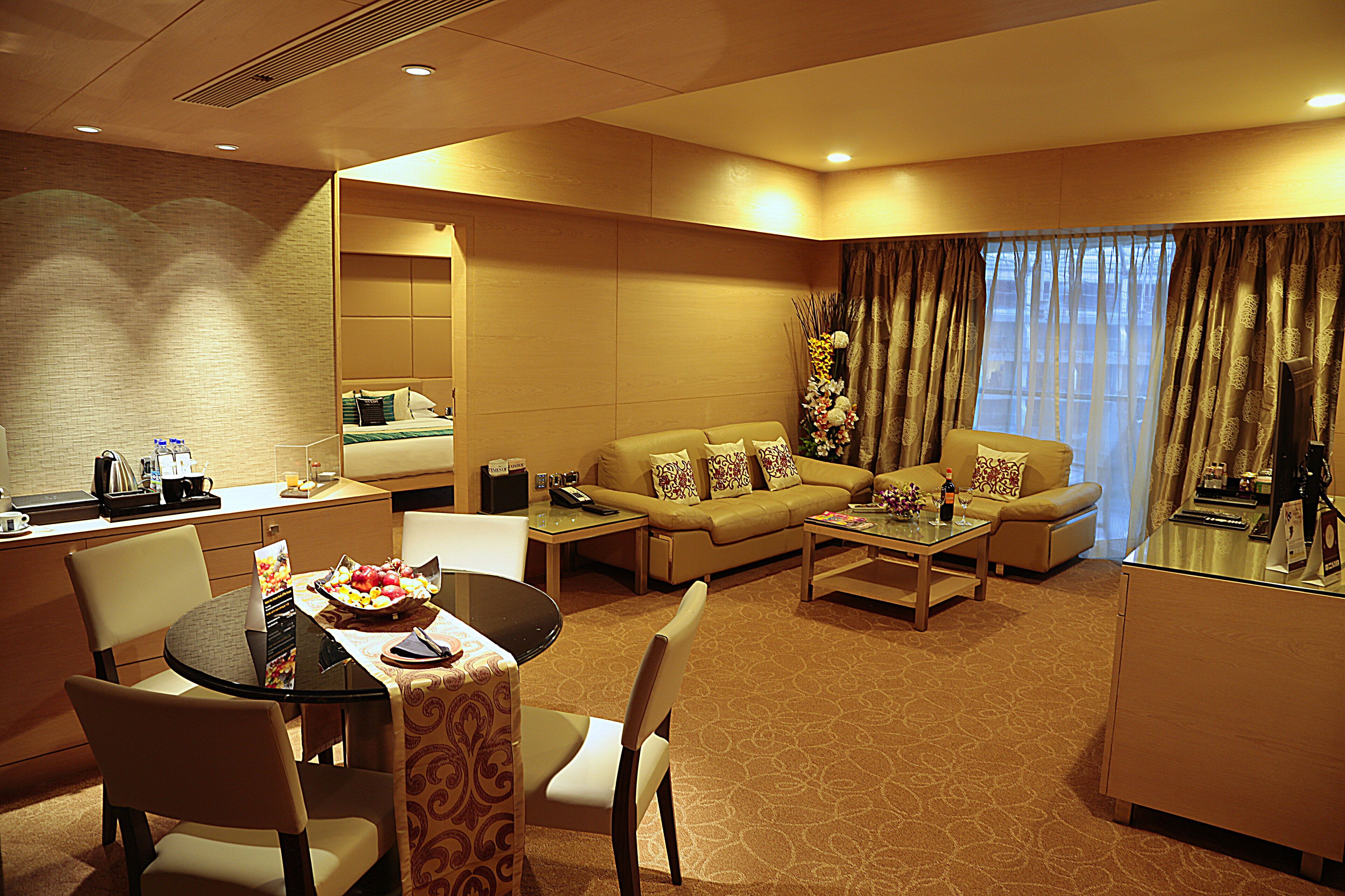 Photo - Sahara Star
