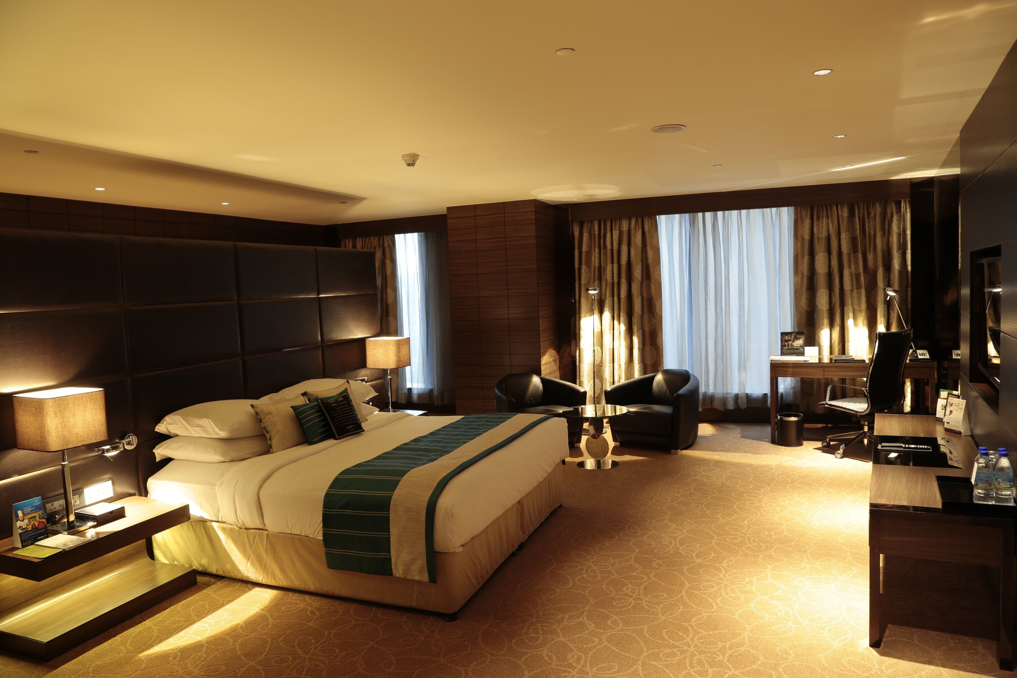 neptune city view suite with bath tub - king bed | 1 bedroom, minibar, in-room safe, desk