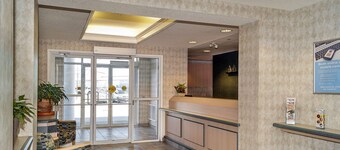 Motel 6 Peterborough, ON