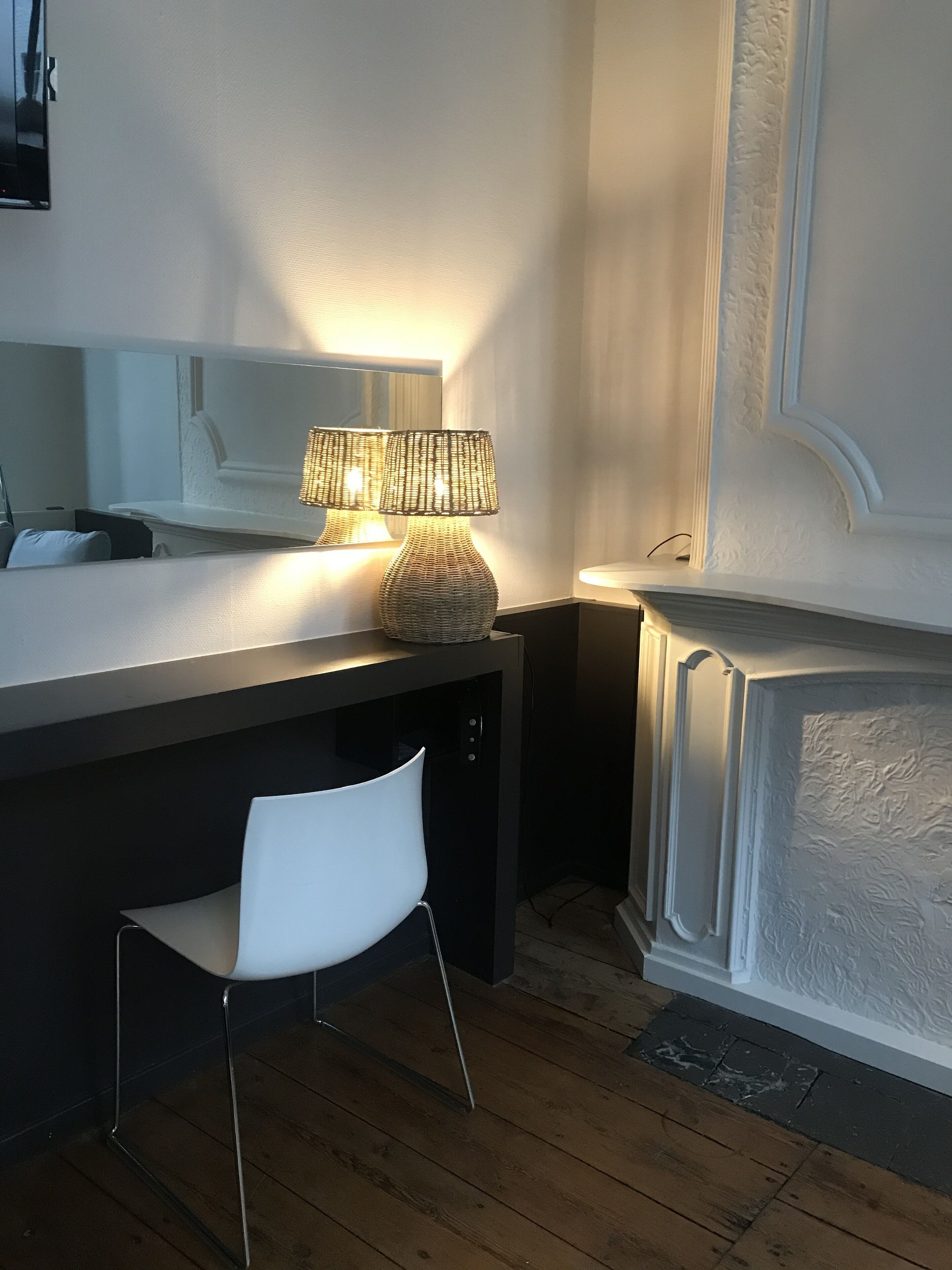 deluxe double or twin room | in-room safe, individually decorated, individually furnished