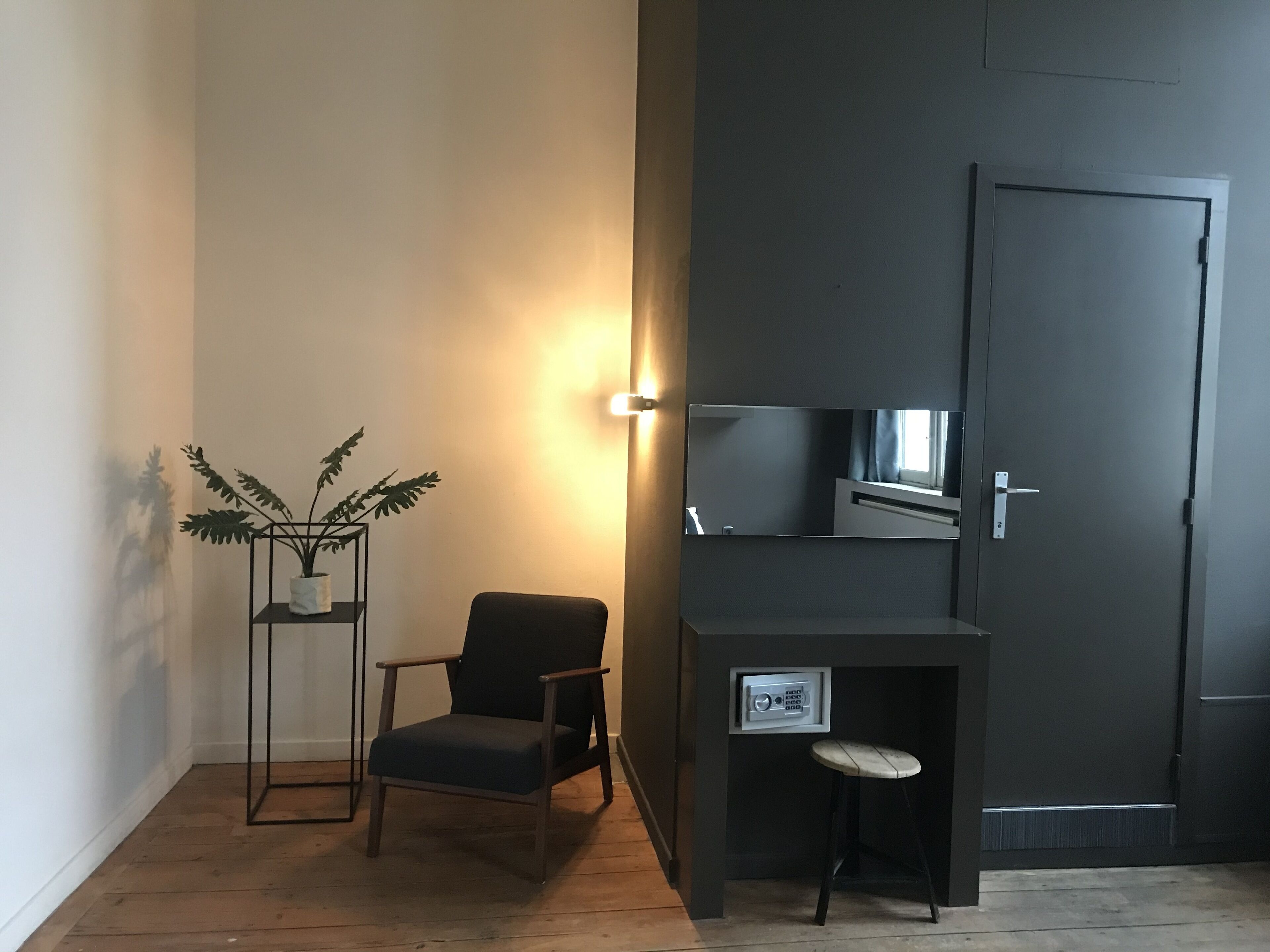 superior double or twin room | in-room safe, individually decorated, individually furnished