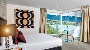 Iron/ironing board, free WiFi, bed sheets, alarm clocks