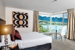 Iron/ironing board, free WiFi, bed sheets, alarm clocks - Oaks Queenstown Club Suites (Queenstown)