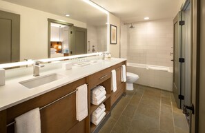 Junior Suite, 1 King Bed with Sofa bed (Terra) | Bathroom | Combined shower/bathtub, jetted bath, designer toiletries, hair dryer