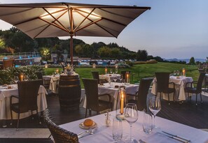Outdoor dining - L'Ea Bianca Luxury Resort (Arzachena)