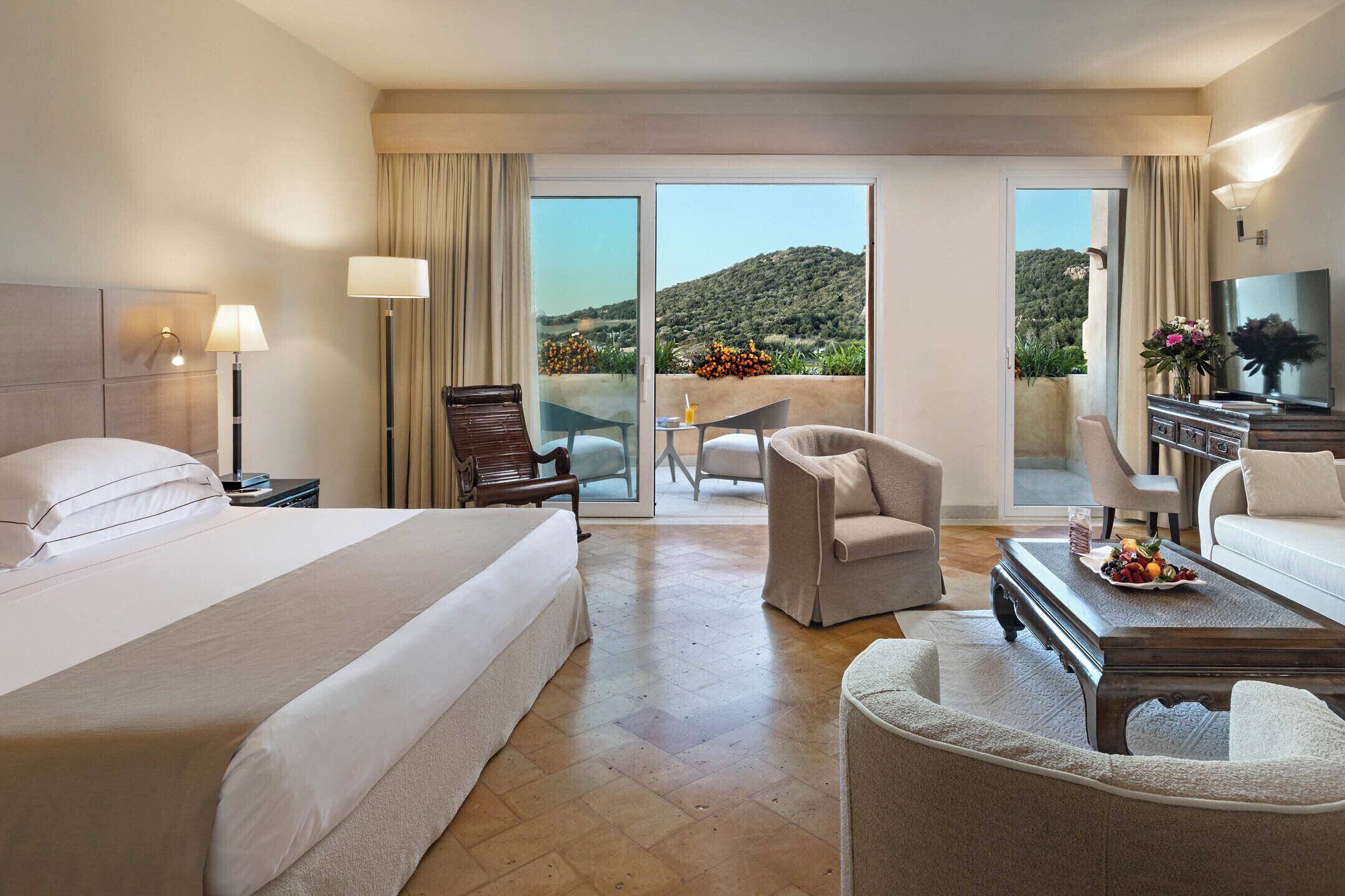 Junior Suite, 1 King Bed with Sofa bed, Balcony, Sea View