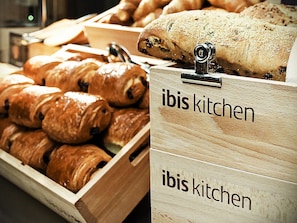 Daily buffet breakfast (GBP 12.00 per person)