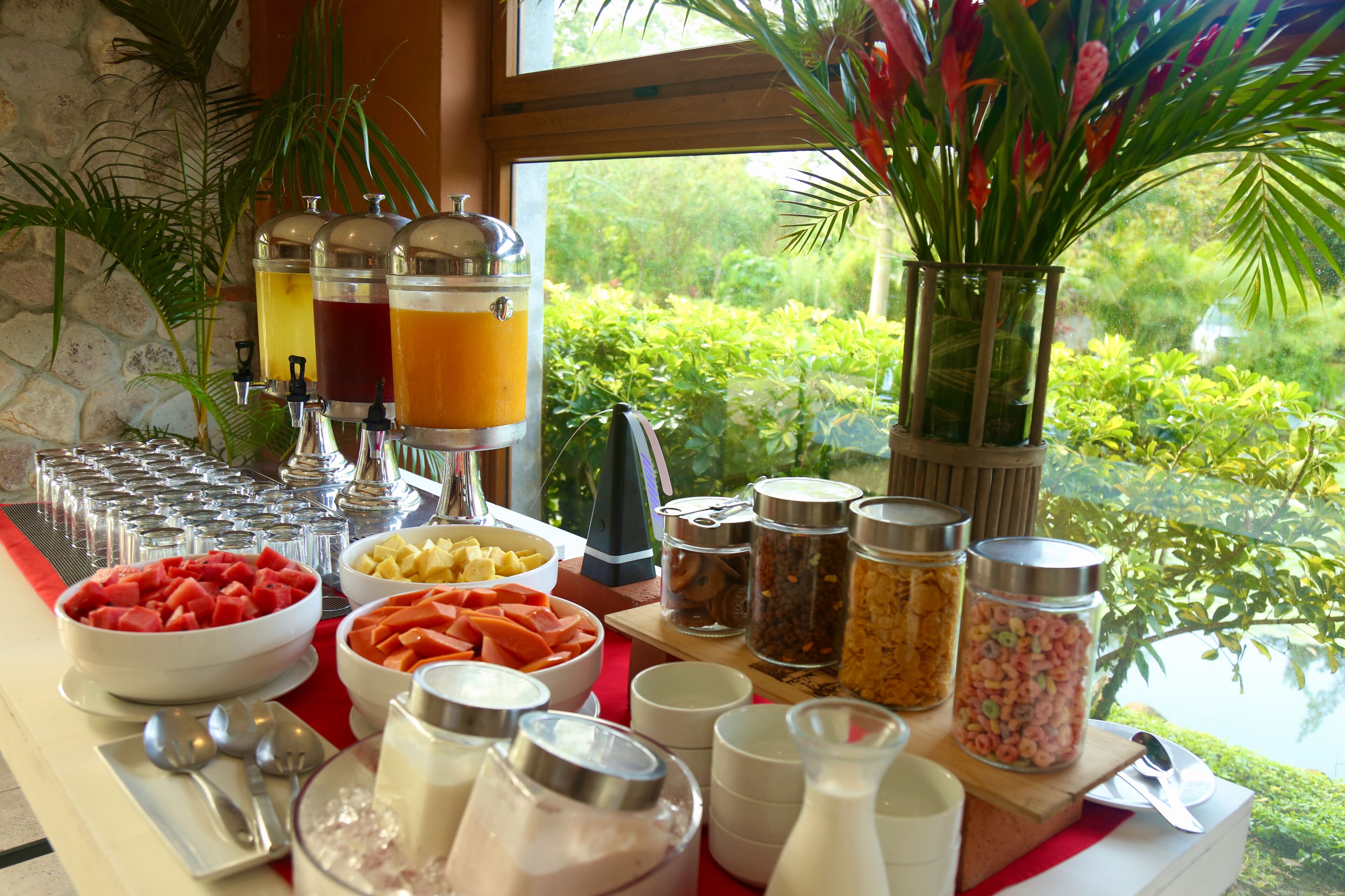 Free daily continental breakfast