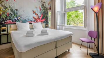 In-room safe, iron/ironing board, free WiFi, bed sheets