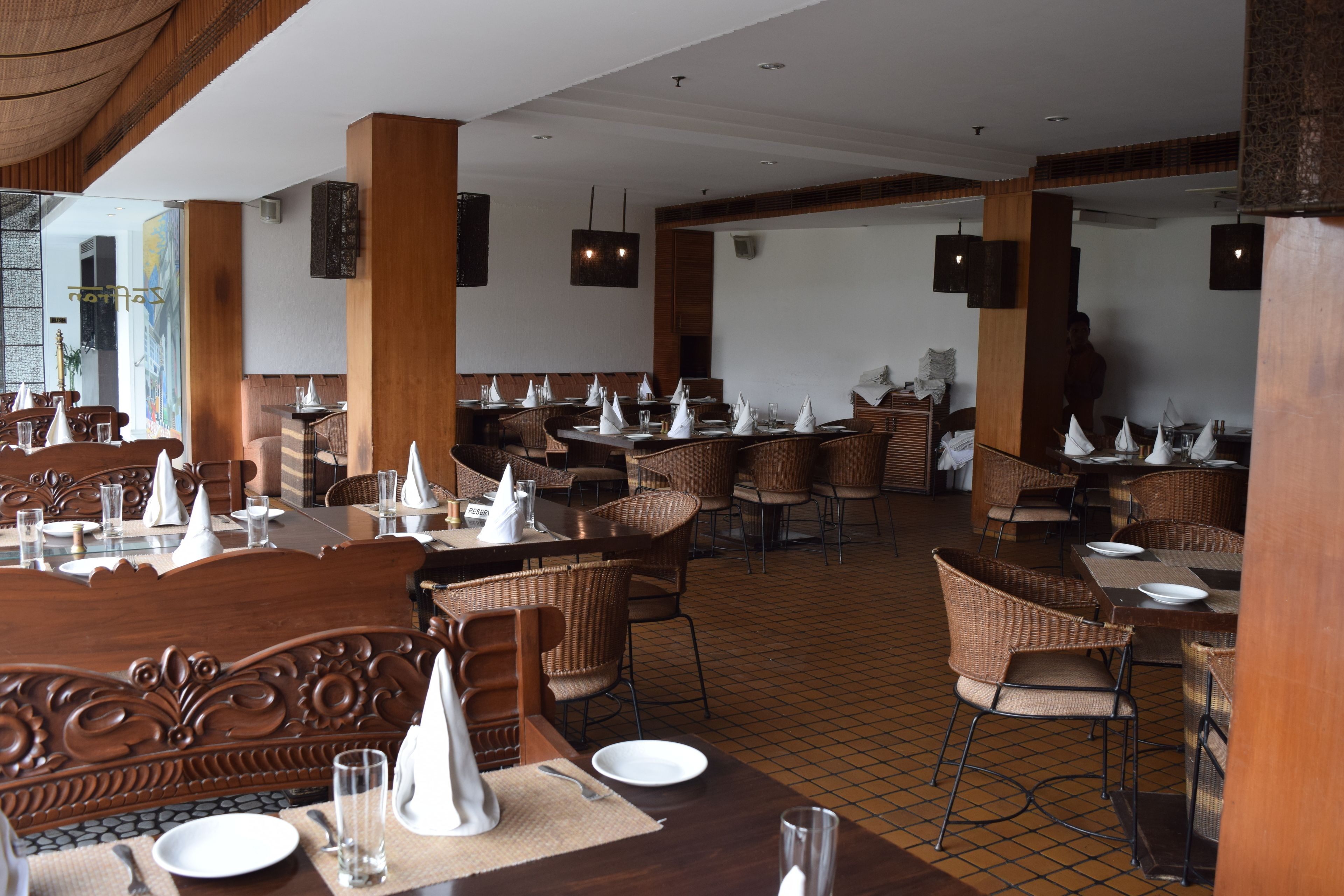 lunch and dinner served