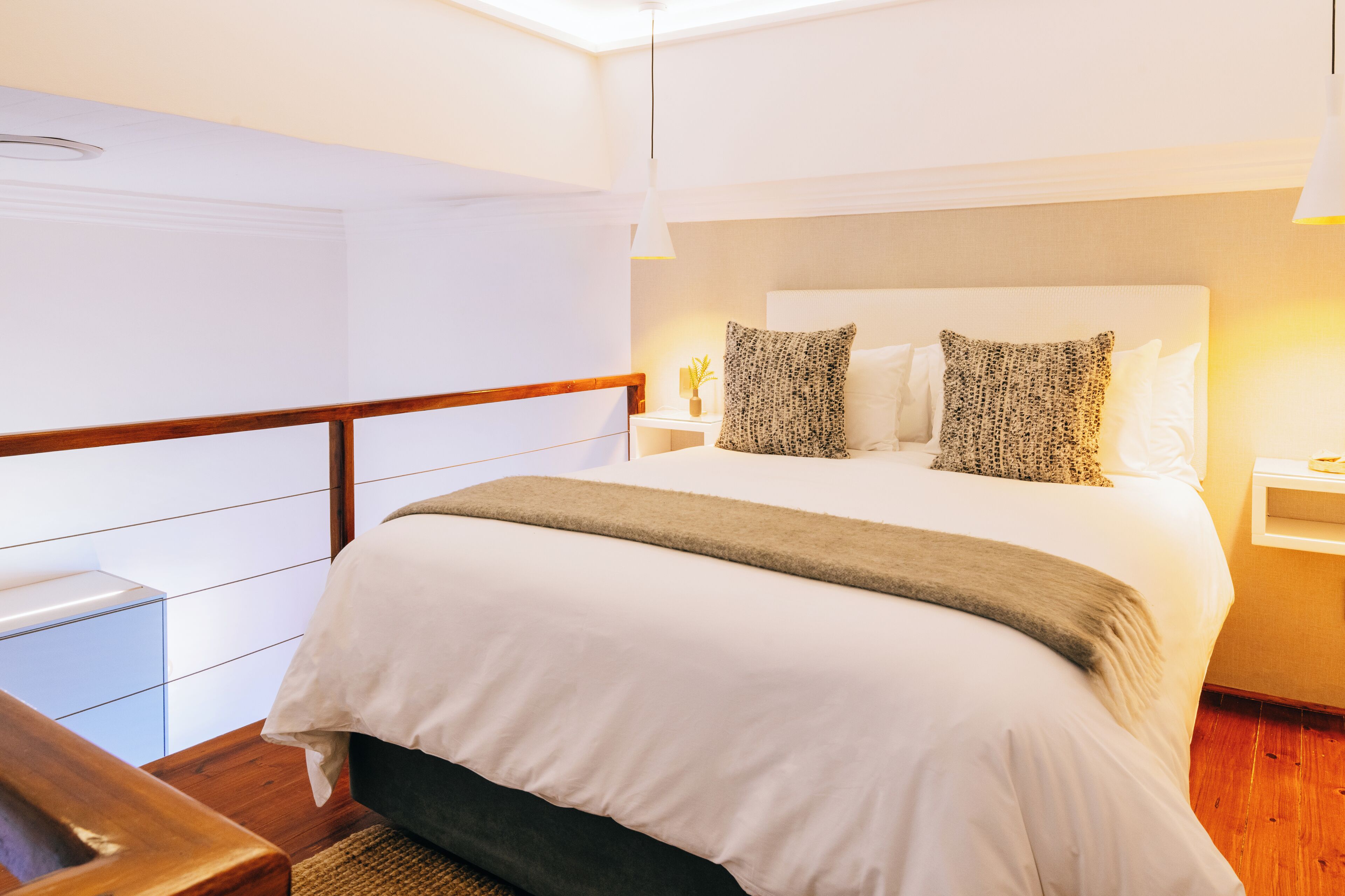 Superior Loft, 1 Queen Bed