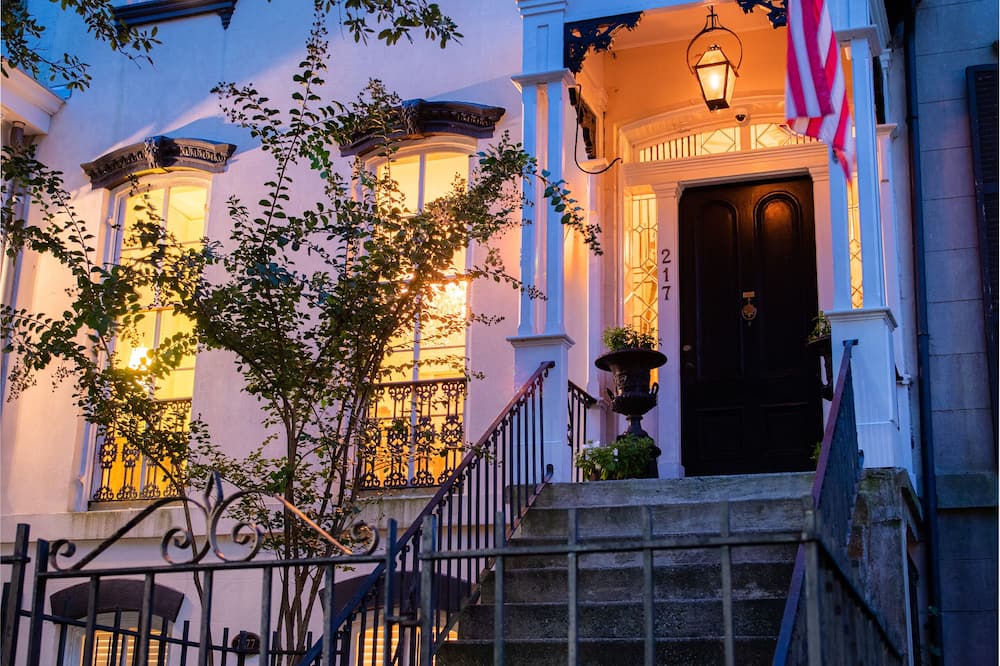 Justine Inn Savannah