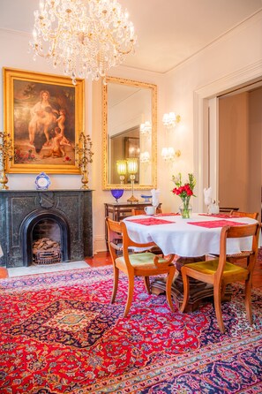 Dining - Justine Inn Savannah (Savannah)