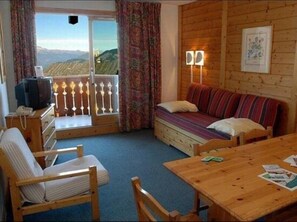 Living area - Residence Pierre & Vacances Le Golf 1650 (Saint-Bon-Tarentaise)