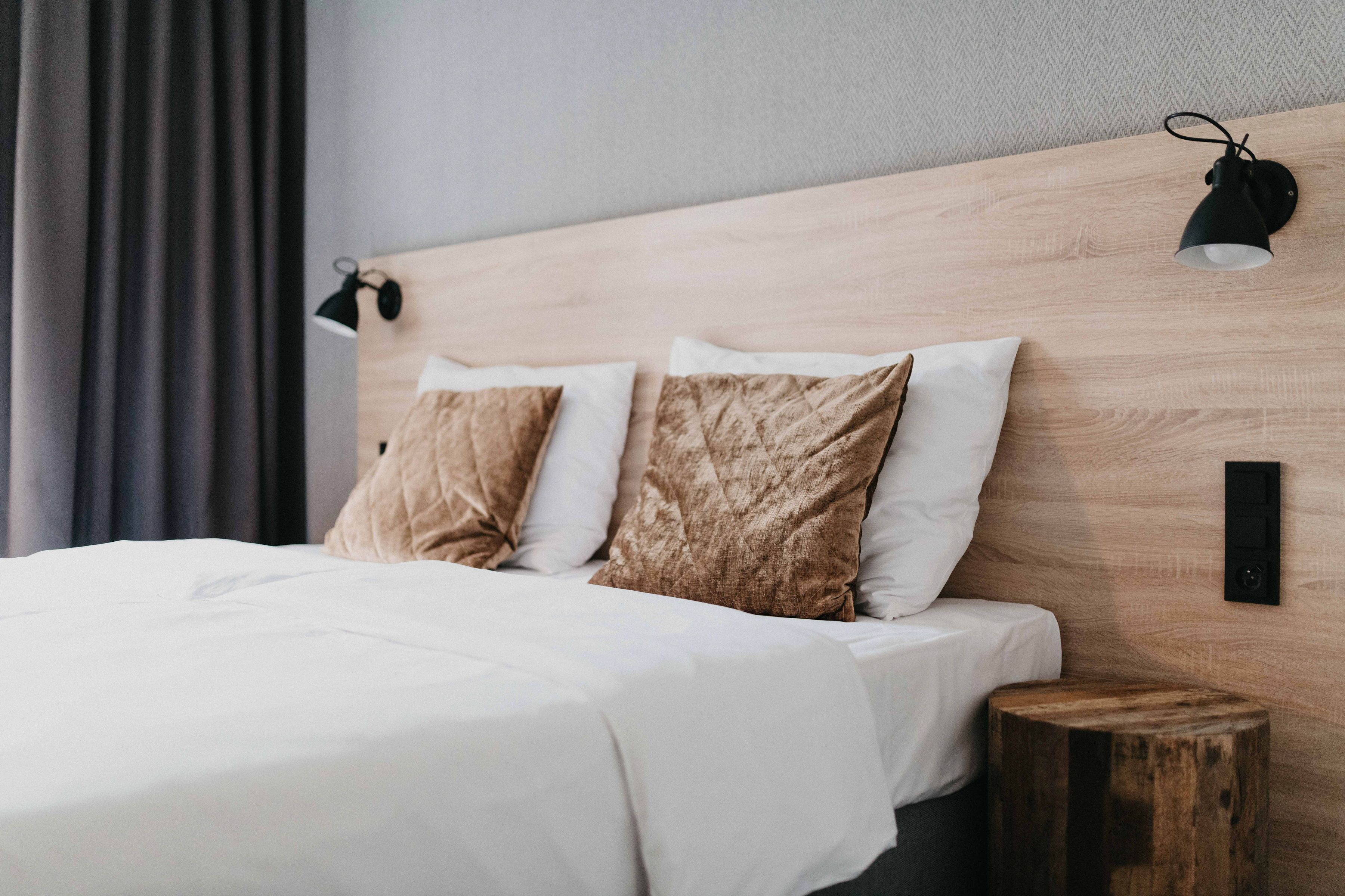 deluxe double room | desk, blackout curtains, iron/ironing board, free wifi